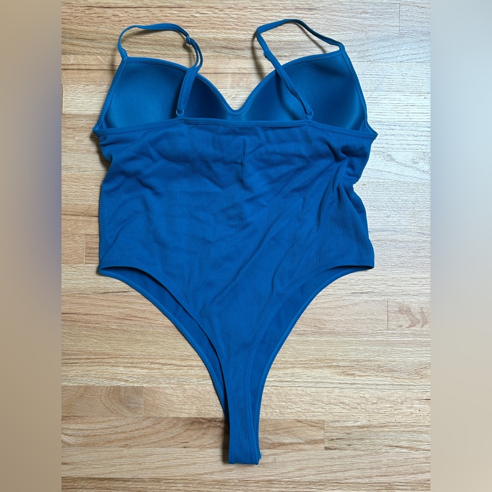 Blue ribbed body suit size M/L - Picture 3 of 3